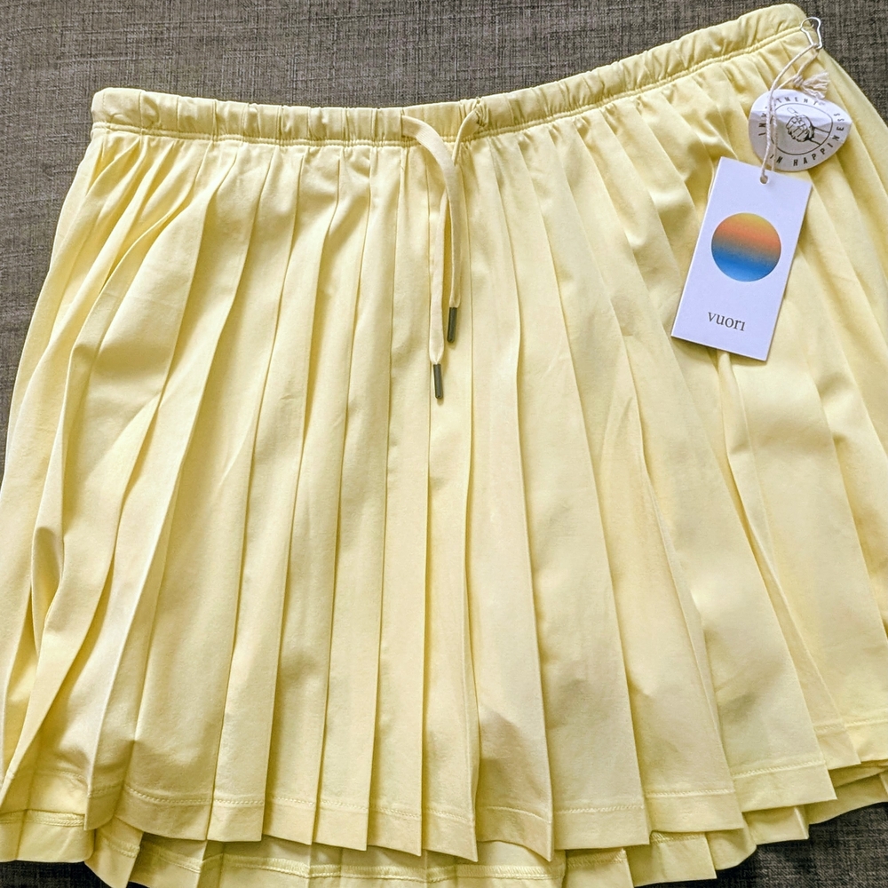 Vuori Cream Skirt - Picture 2 of 4